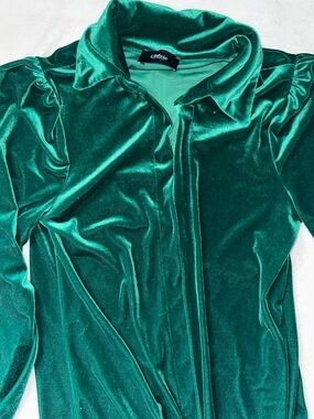 Cherie Emerald Green Long Sleeve Velvet Dress